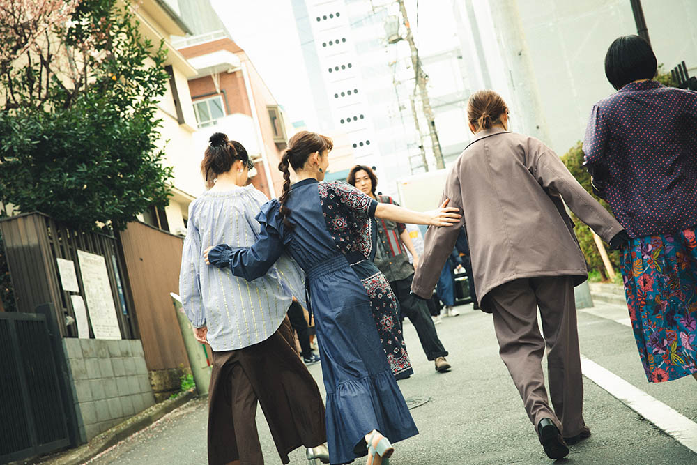 『街の上で』若葉竜也×穂志もえか×古川琴音×萩原みのり×中田青渚 インタビュー