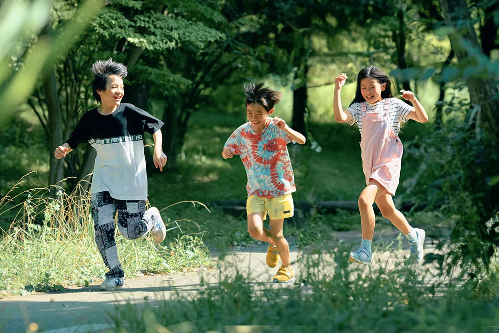 『ふつうの子ども』場面写真
