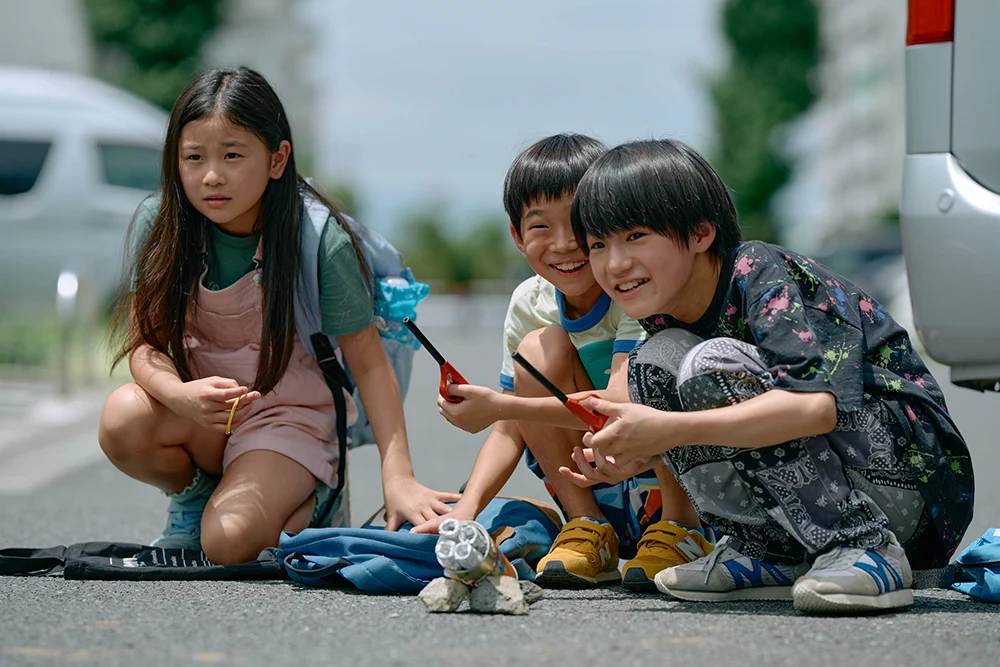 『ふつうの子ども』場面写真