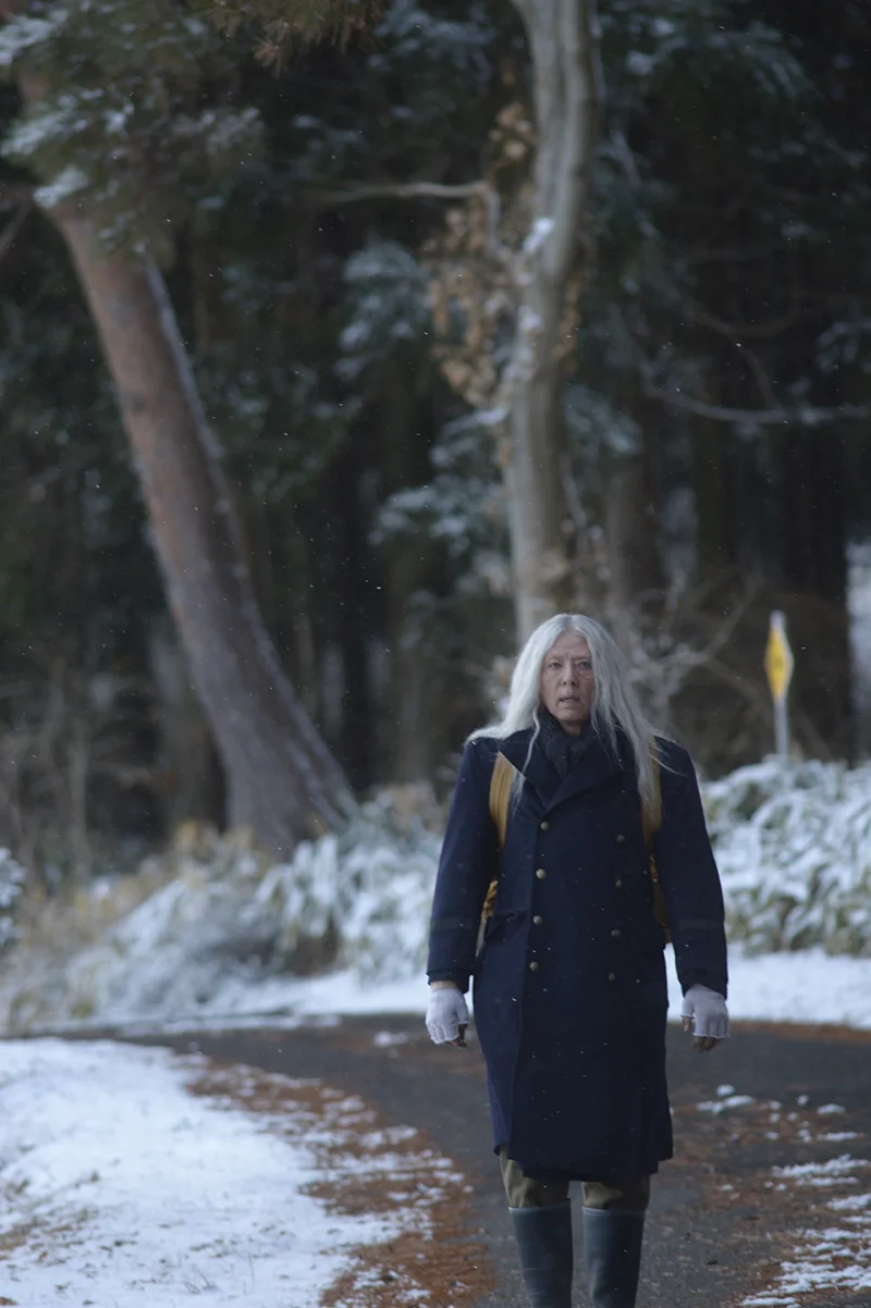 『脛擦りの森』場面写真